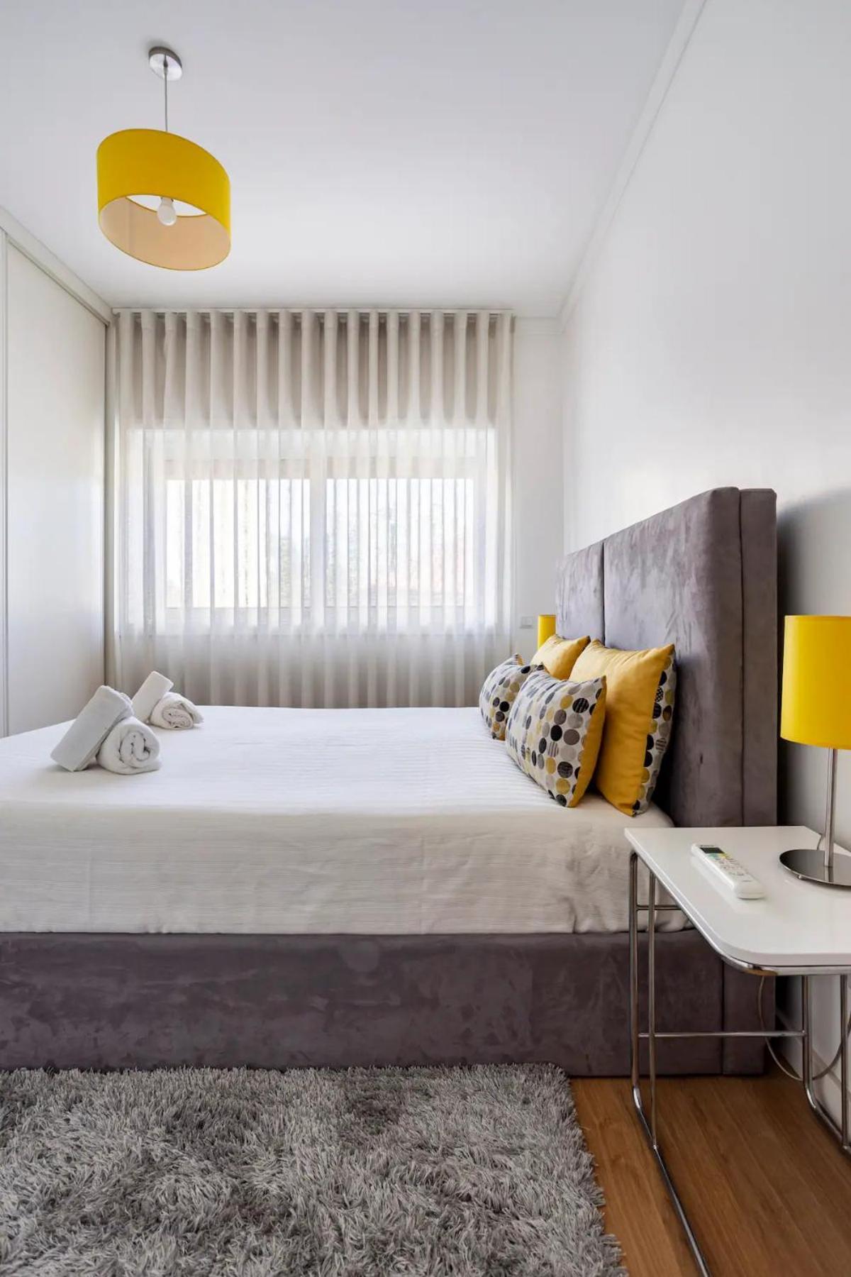 Luxury Anibal Cunha Apartments Porto Bagian luar foto