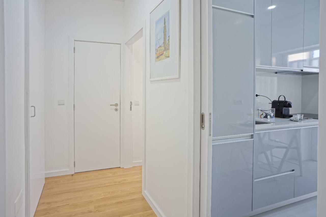 Luxury Anibal Cunha Apartments Porto Bagian luar foto